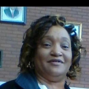 Meet your Posher, Debbi